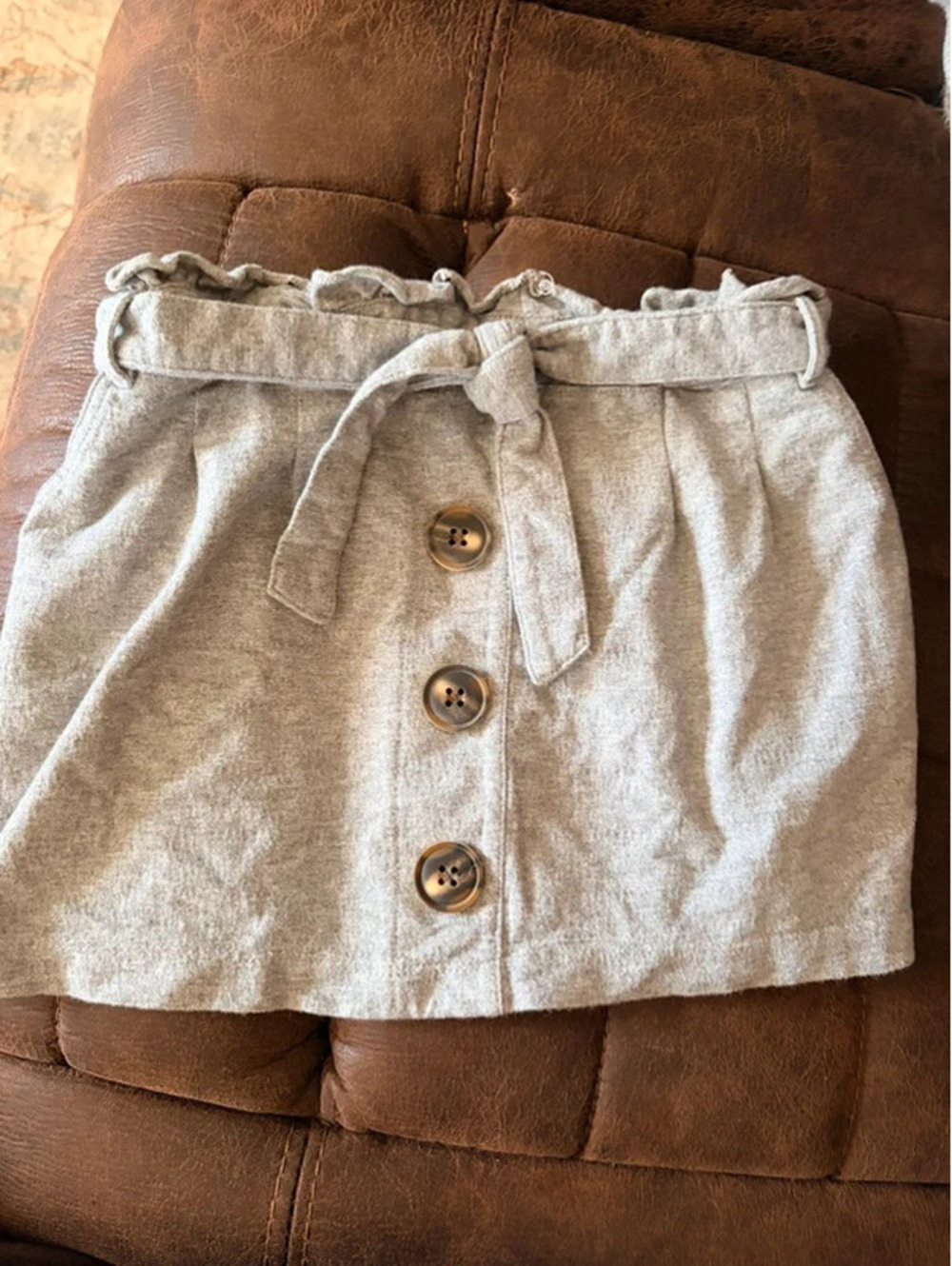 Grey boutique belted skirt 5t